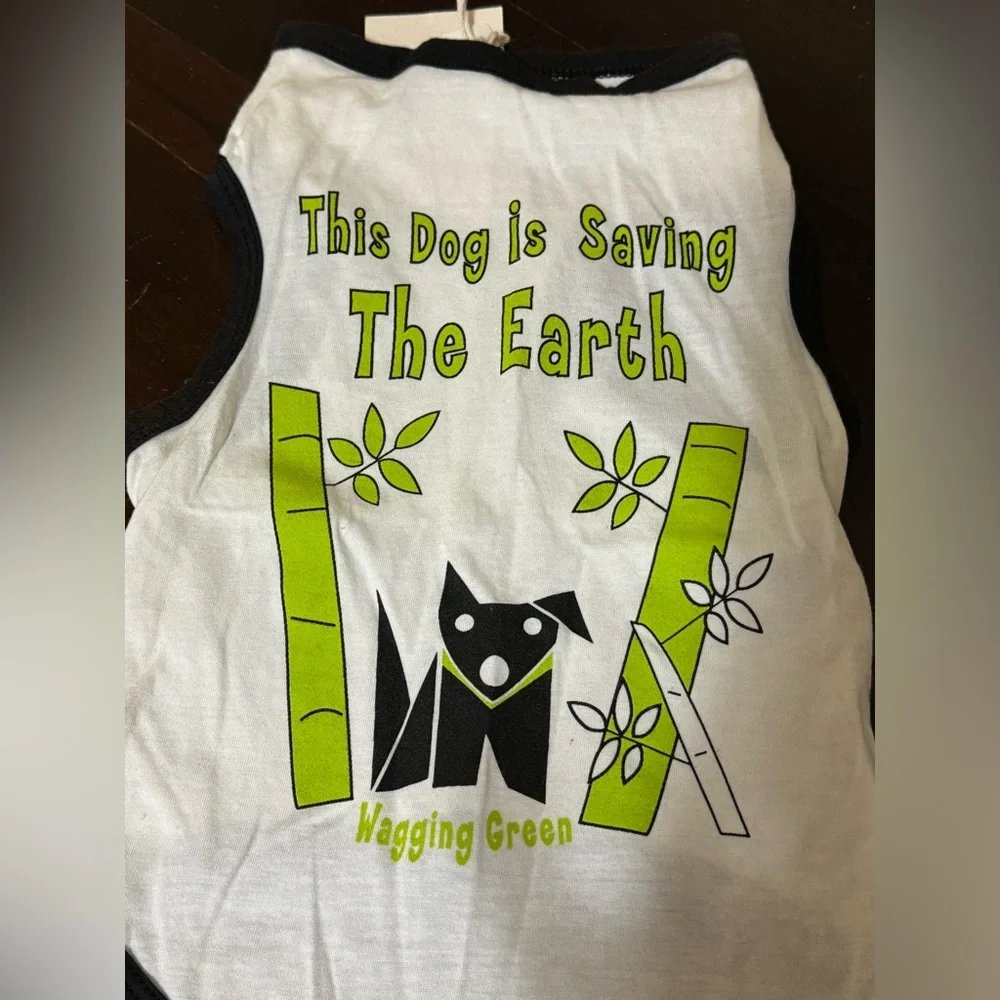 Wagging Green Bamboo Pooch Dog T-shirt NWT Size Medium Doggie T-shirt